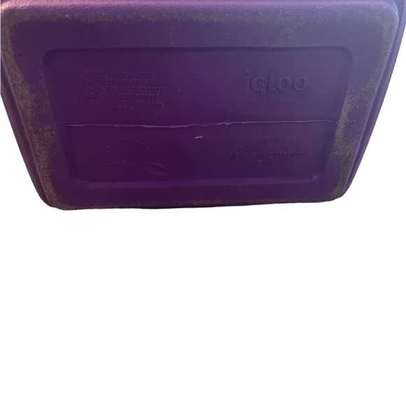 Vintage Little Playmate Igloo cooler. Purple and white. - Picture 5 of 6
